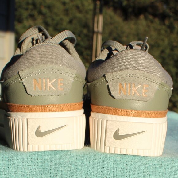 NWOT Nike Court Legacy Lift Leather Sage Green & White Platform Sneakers Size 11 - Picture 4 of 13
